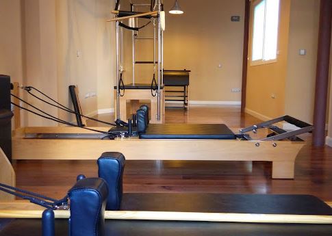 Pilates con máquinas en Sevilla