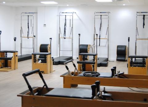 Pilates con máquinas en Sevilla