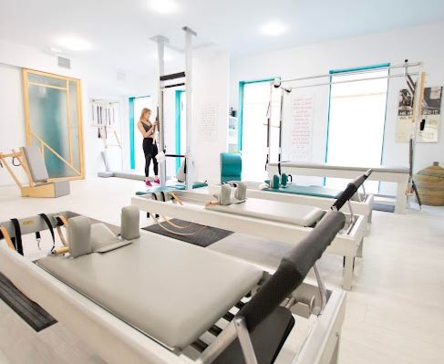 Pilates con máquinas en Sevilla