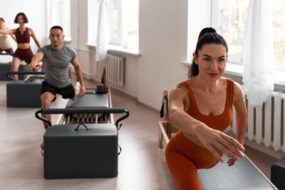 Cómo se hace pilates con máquinas